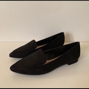 NWT Kelly & Katie Cigola Flat